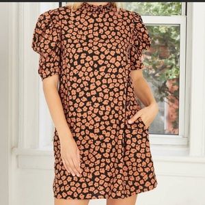 Puff Sleeve Midi dress - Medium